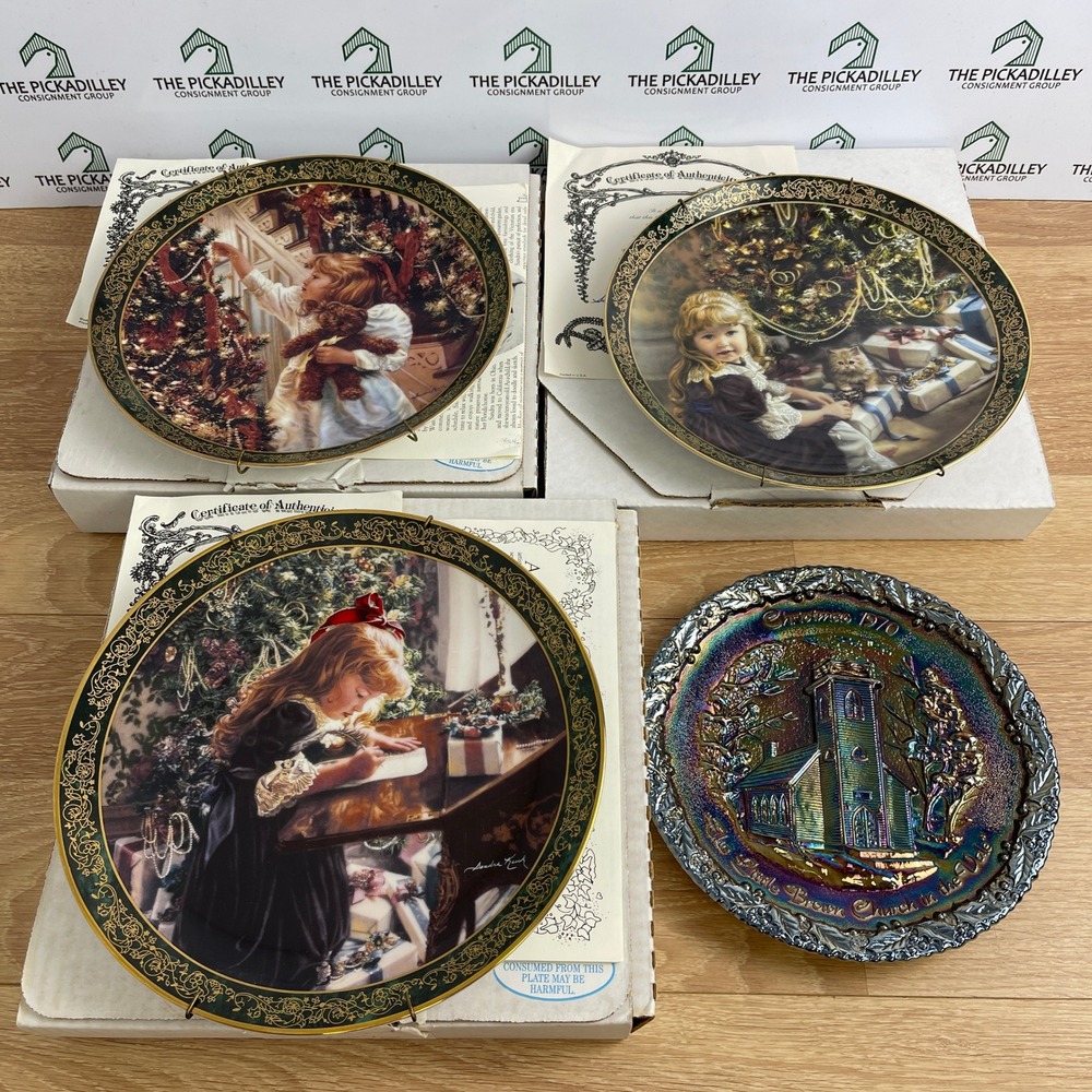 Vintage Reco Sandra Kuck Victorian Christmas & Fenton 1970 Carnival Glass Plates